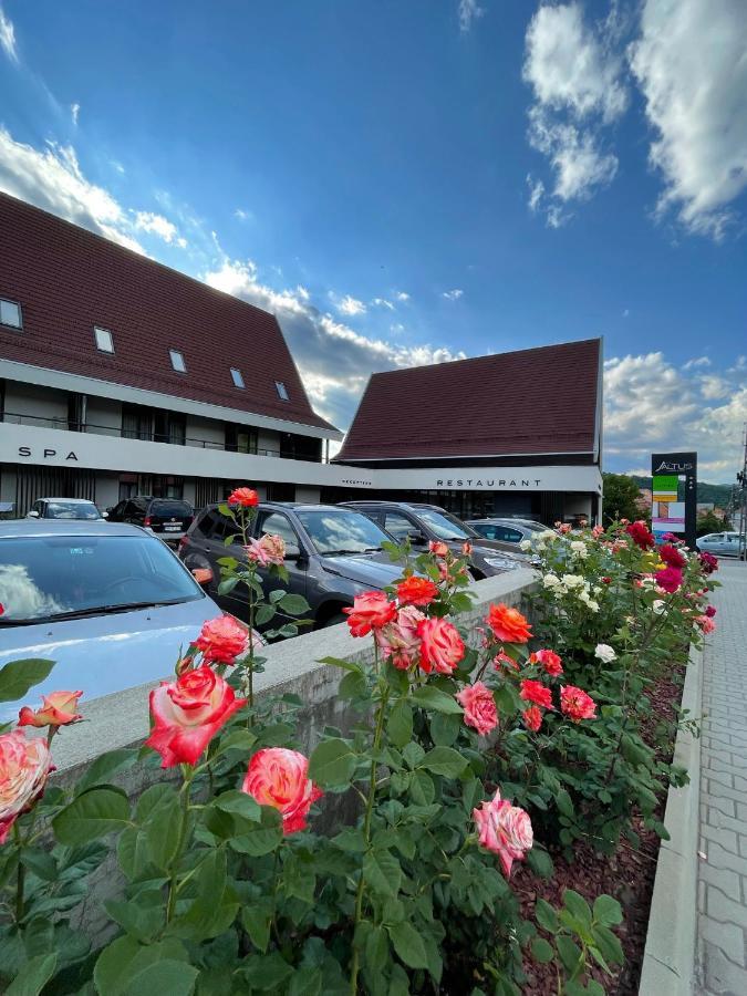 Altus Hotel & Spa Praid Exteriör bild