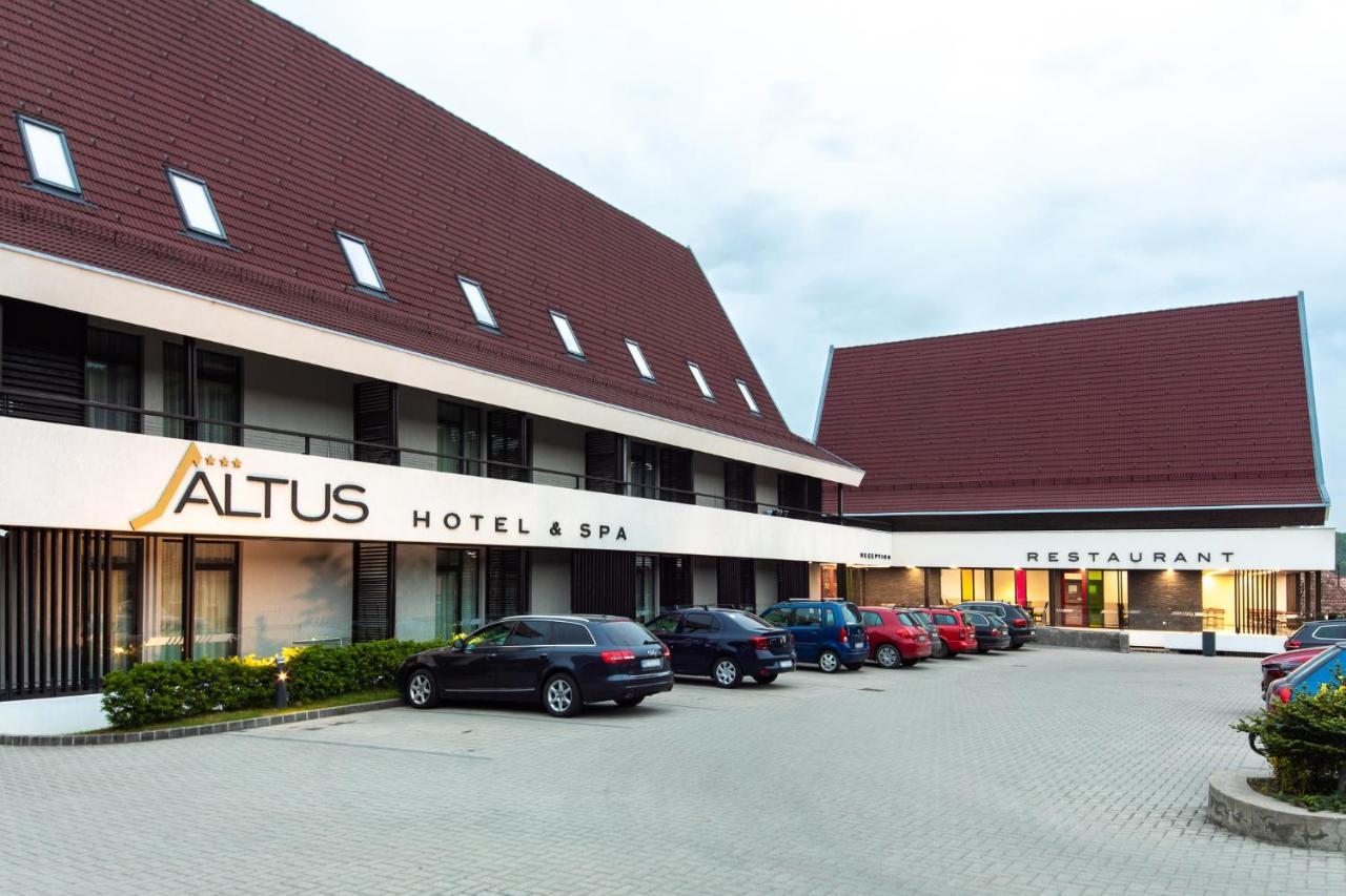 Altus Hotel & Spa Praid Exteriör bild